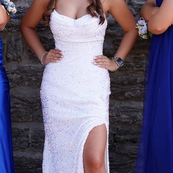 Prom Dress - Picture 2 of 5